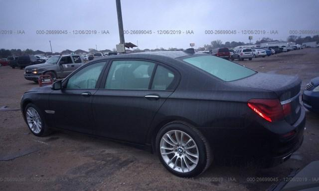 Photo 2 VIN: WBAYE8C52DD133350 - BMW 750I 