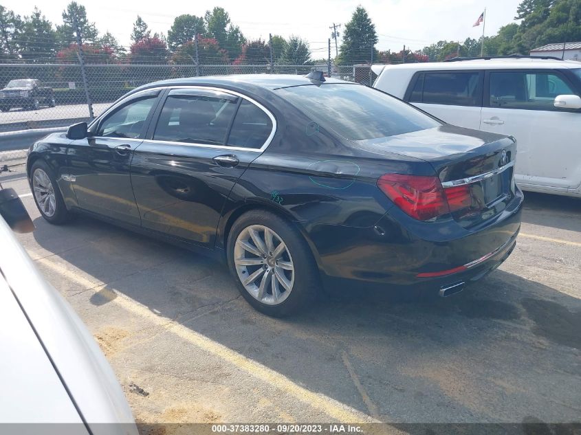 Photo 2 VIN: WBAYE8C52DD133641 - BMW 7ER 