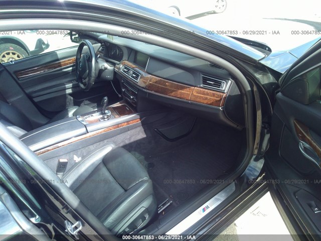 Photo 4 VIN: WBAYE8C55DD131611 - BMW 7 