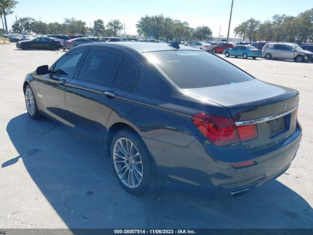 Photo 2 VIN: WBAYE8C55DD132452 - BMW 750LI 