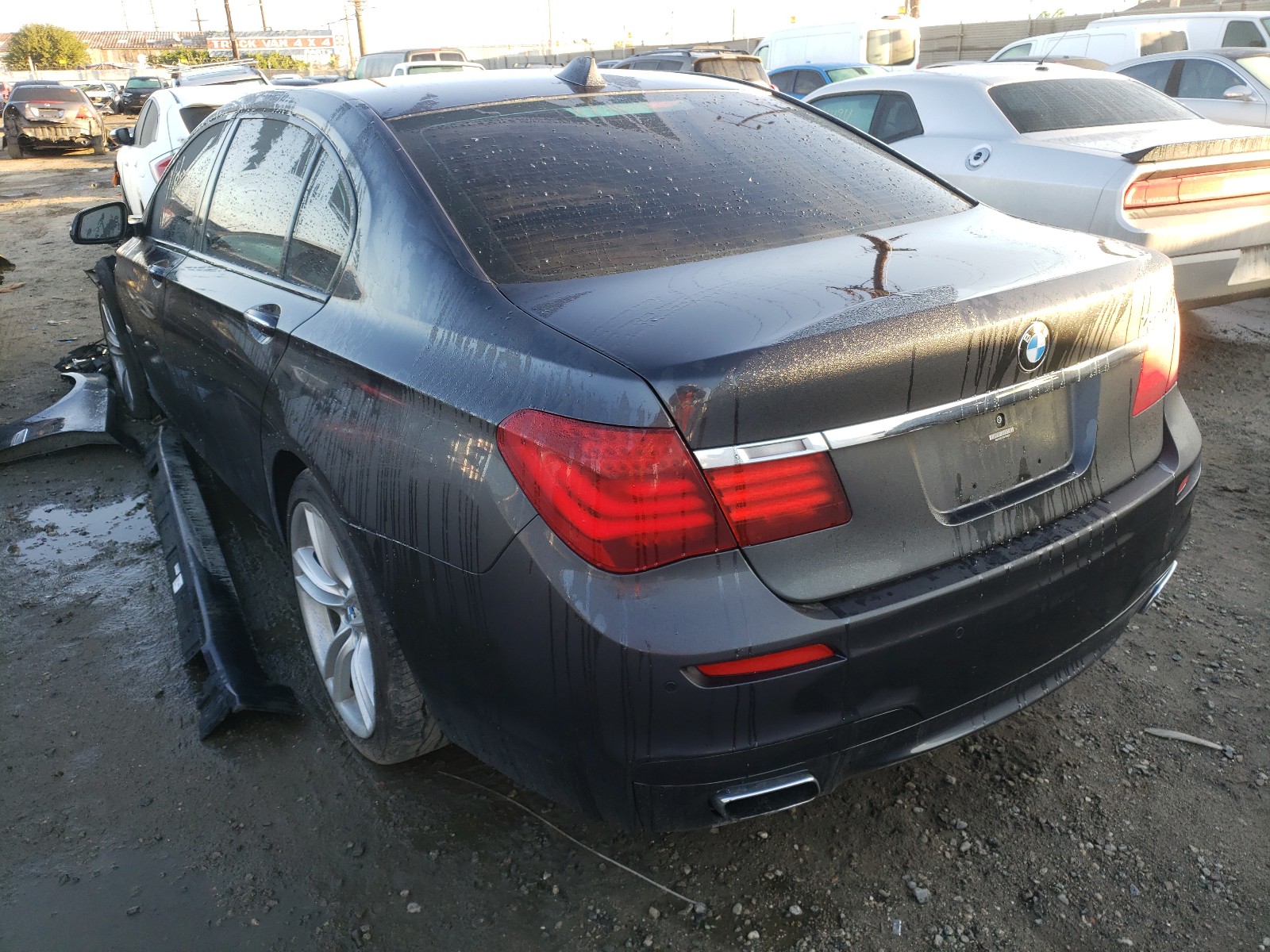 Photo 2 VIN: WBAYE8C57DD132873 - BMW 750 