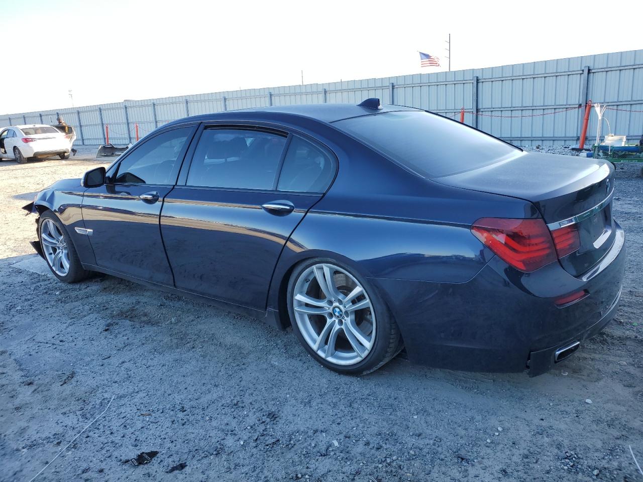 Photo 1 VIN: WBAYE8C58ED135802 - BMW 7ER 