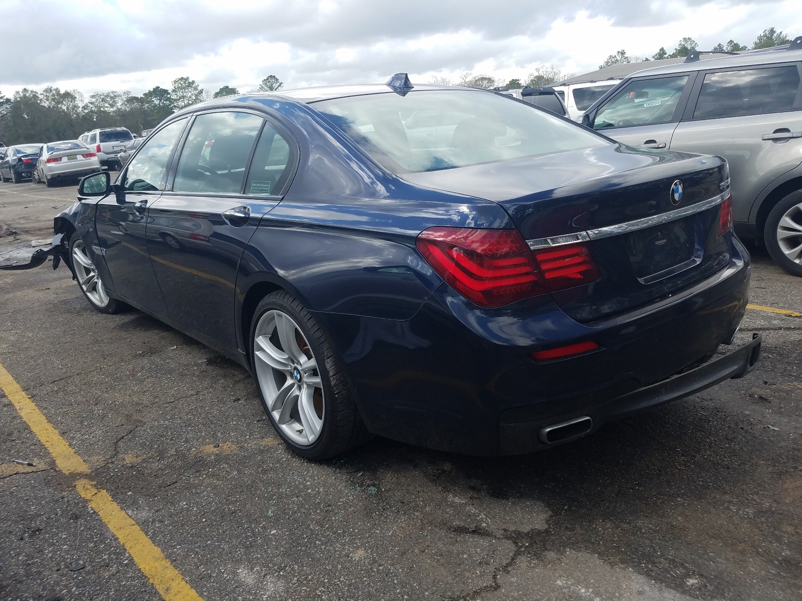 Photo 2 VIN: WBAYE8C58ED780479 - BMW 750 LI 