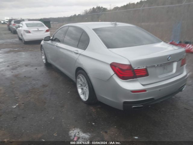 Photo 2 VIN: WBAYE8C59FD782369 - BMW 750LI 