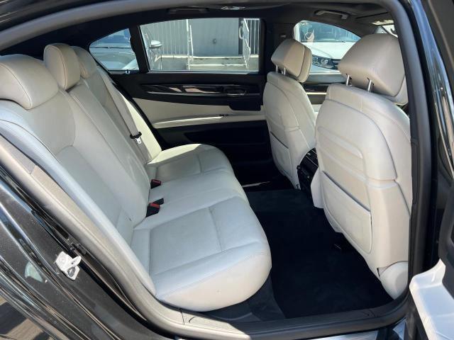 Photo 10 VIN: WBAYE8C5XDD132107 - BMW 750 LI 