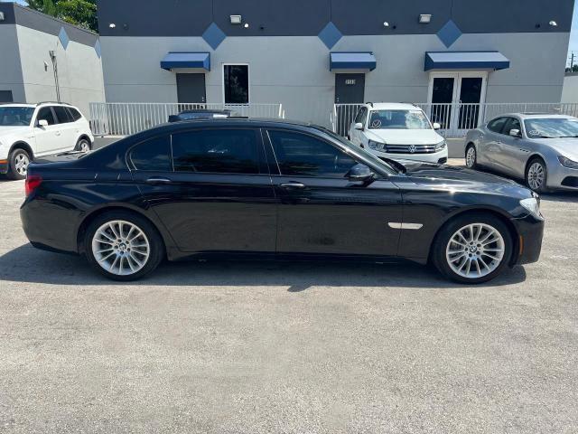 Photo 12 VIN: WBAYE8C5XDD132107 - BMW 750 LI 