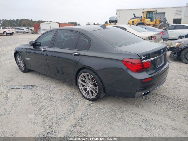 Photo 2 VIN: WBAYE8C5XDD132530 - BMW 750LI 