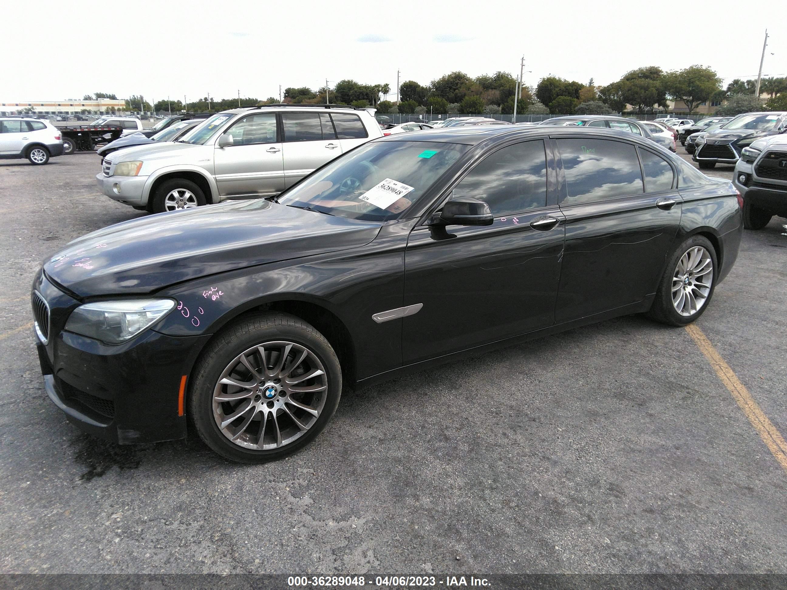 Photo 1 VIN: WBAYF4C58FD874160 - BMW 7ER 