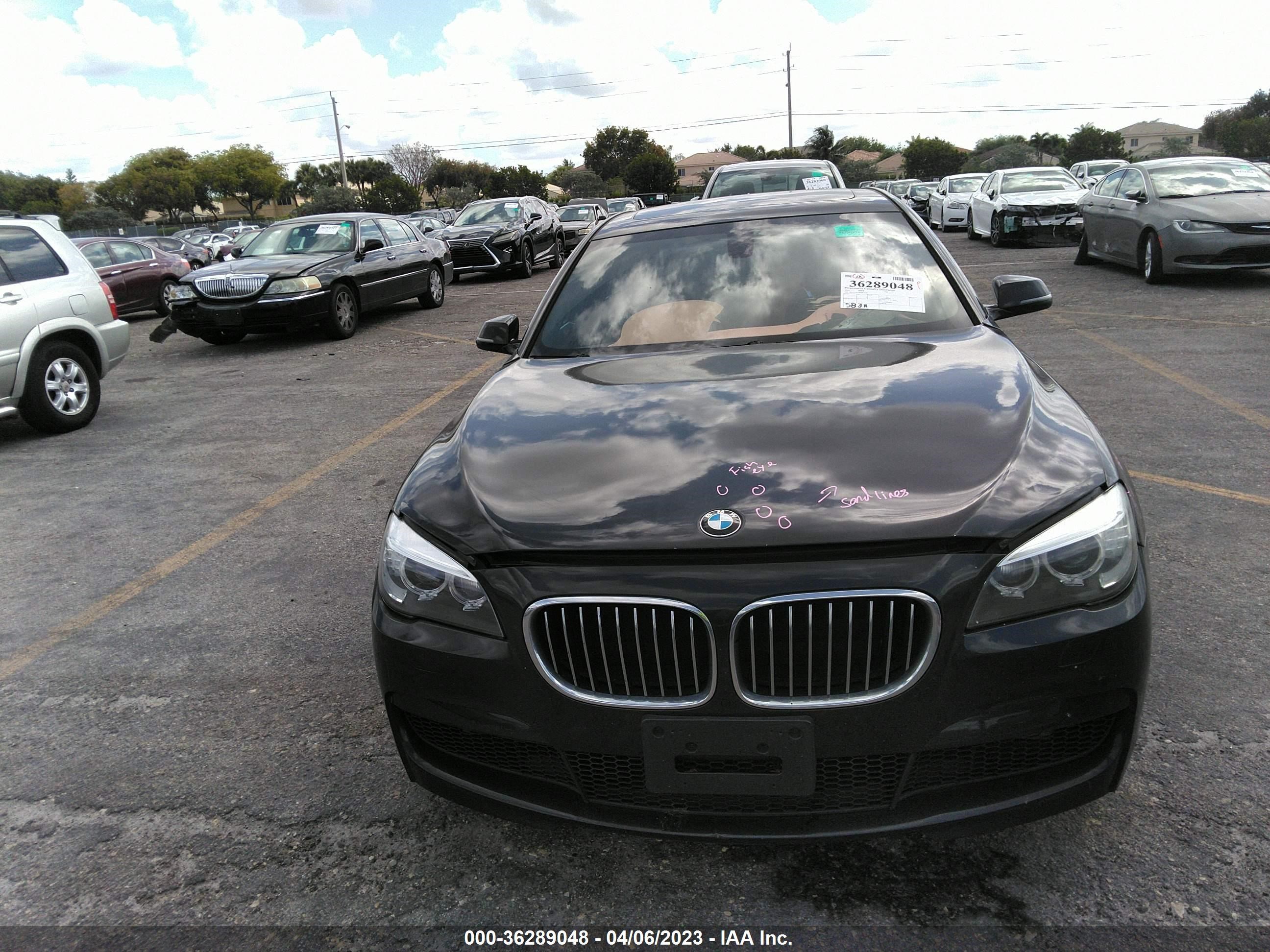 Photo 5 VIN: WBAYF4C58FD874160 - BMW 7ER 