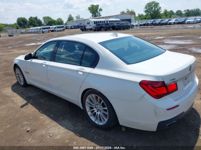 Photo 2 VIN: WBAYF8C51FD654690 - BMW 750LI 