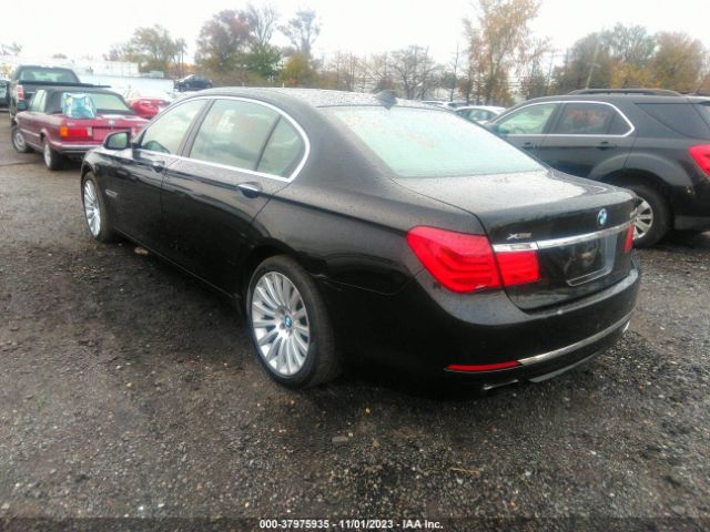 Photo 2 VIN: WBAYF8C52DD140215 - BMW 750LI 