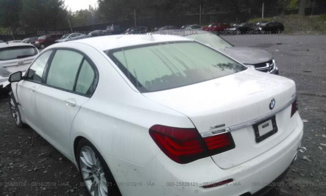 Photo 2 VIN: WBAYF8C52FD654195 - BMW 750I 