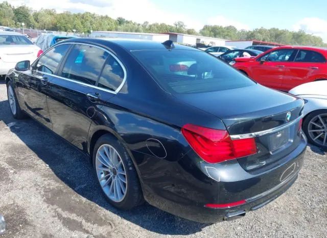 Photo 2 VIN: WBAYF8C53DD140675 - BMW 7ER 