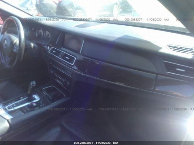 Photo 4 VIN: WBAYF8C57DDE59161 - BMW 7 SERIES 