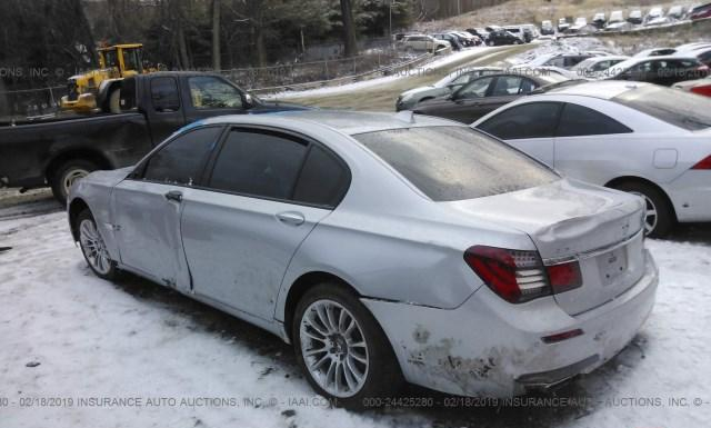 Photo 2 VIN: WBAYF8C57FD654712 - BMW 750I 