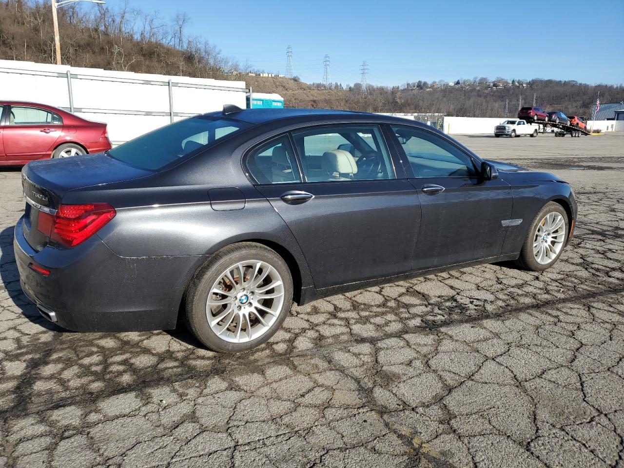 Photo 2 VIN: WBAYF8C5XFG245585 - BMW 7ER 