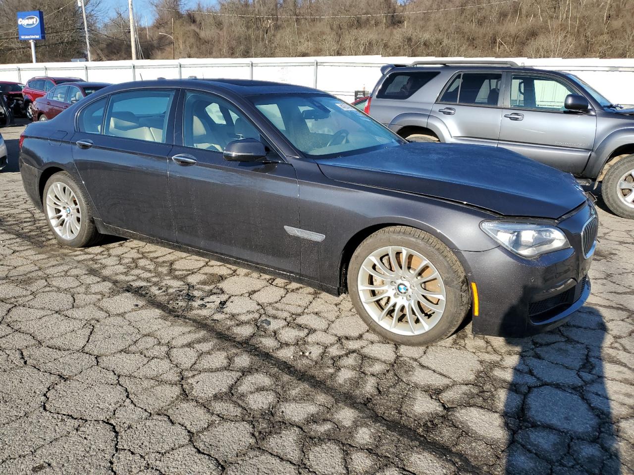 Photo 3 VIN: WBAYF8C5XFG245585 - BMW 7ER 