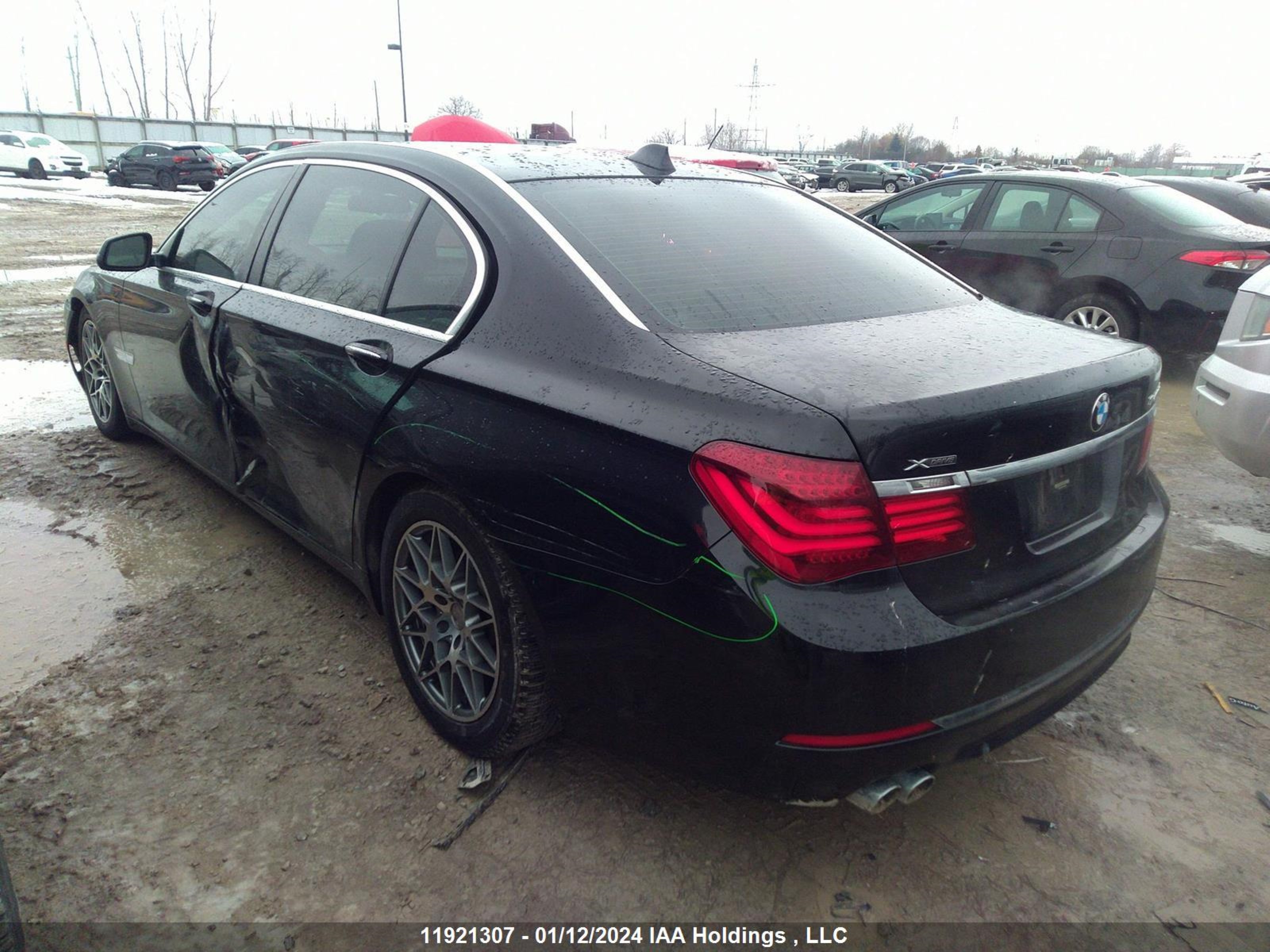 Photo 2 VIN: WBAYG6C56FD383823 - BMW 7ER 