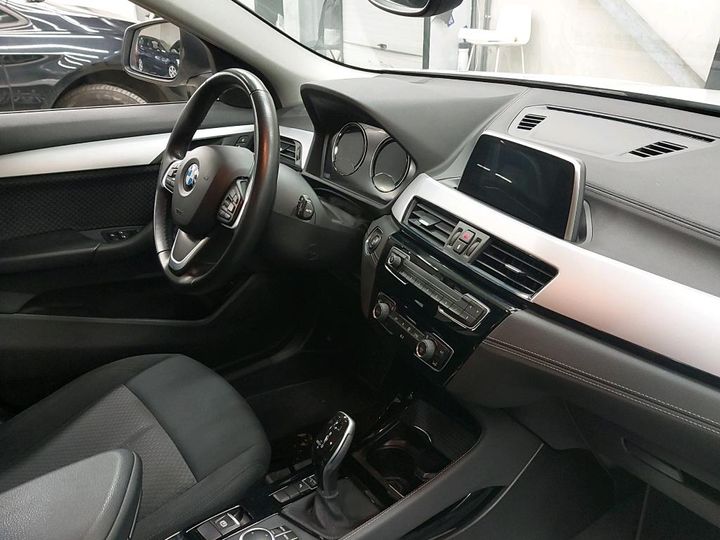 Photo 2 VIN: WBAYH11030EM79112 - BMW X2 