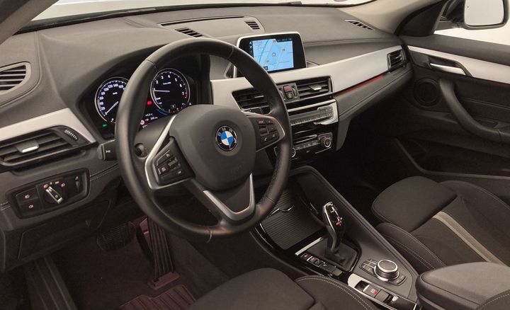 Photo 9 VIN: WBAYH110X0EM68415 - BMW X2 