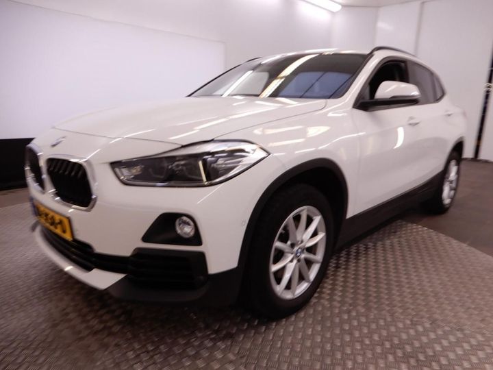 Photo 1 VIN: WBAYK51080EJ98805 - BMW X2 