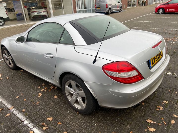 Photo 2 VIN: WBD1714421F105879 - MERCEDES-BENZ SLK-KLASSE 