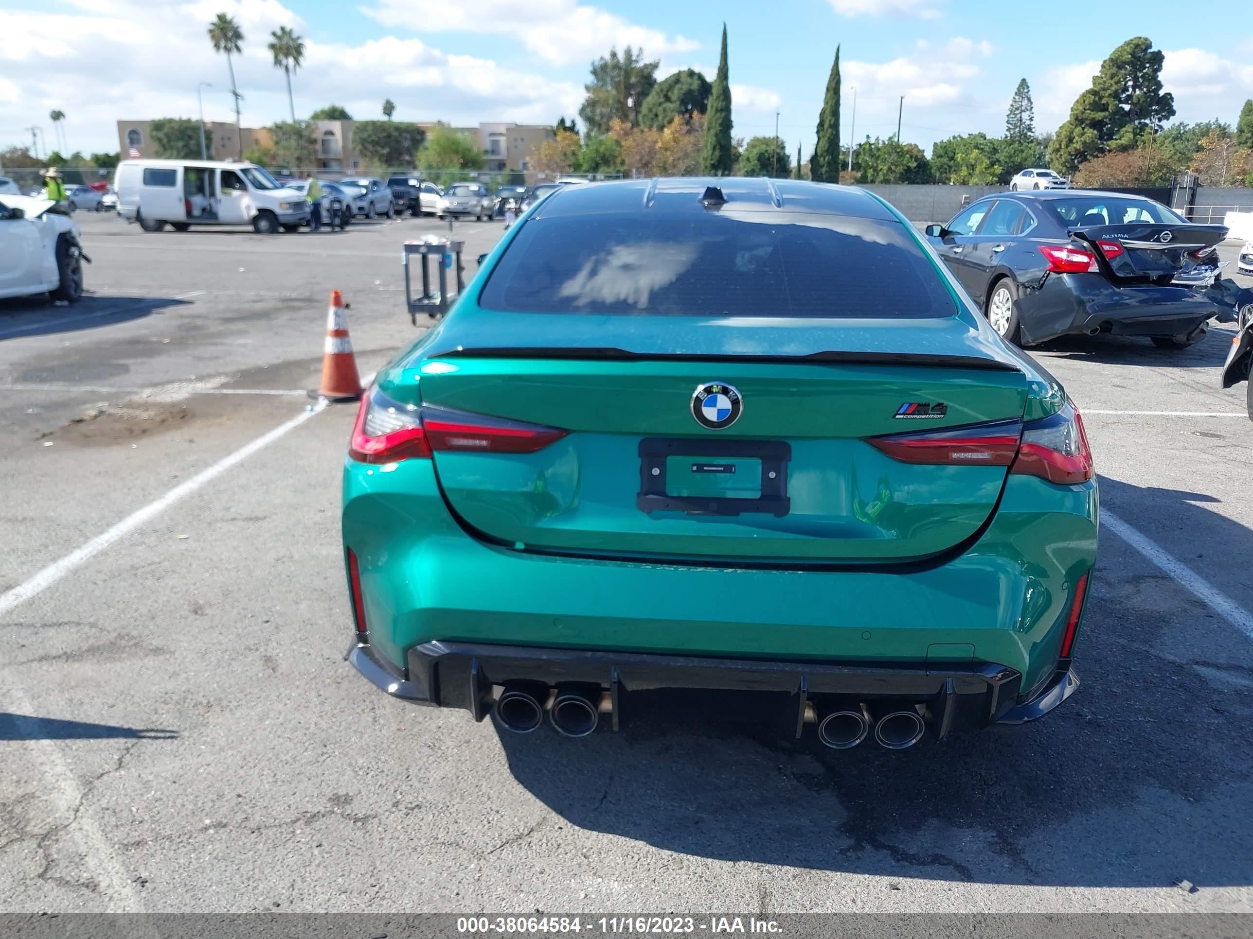 Photo 15 VIN: WBS33AZ08RCP25976 - BMW M4 