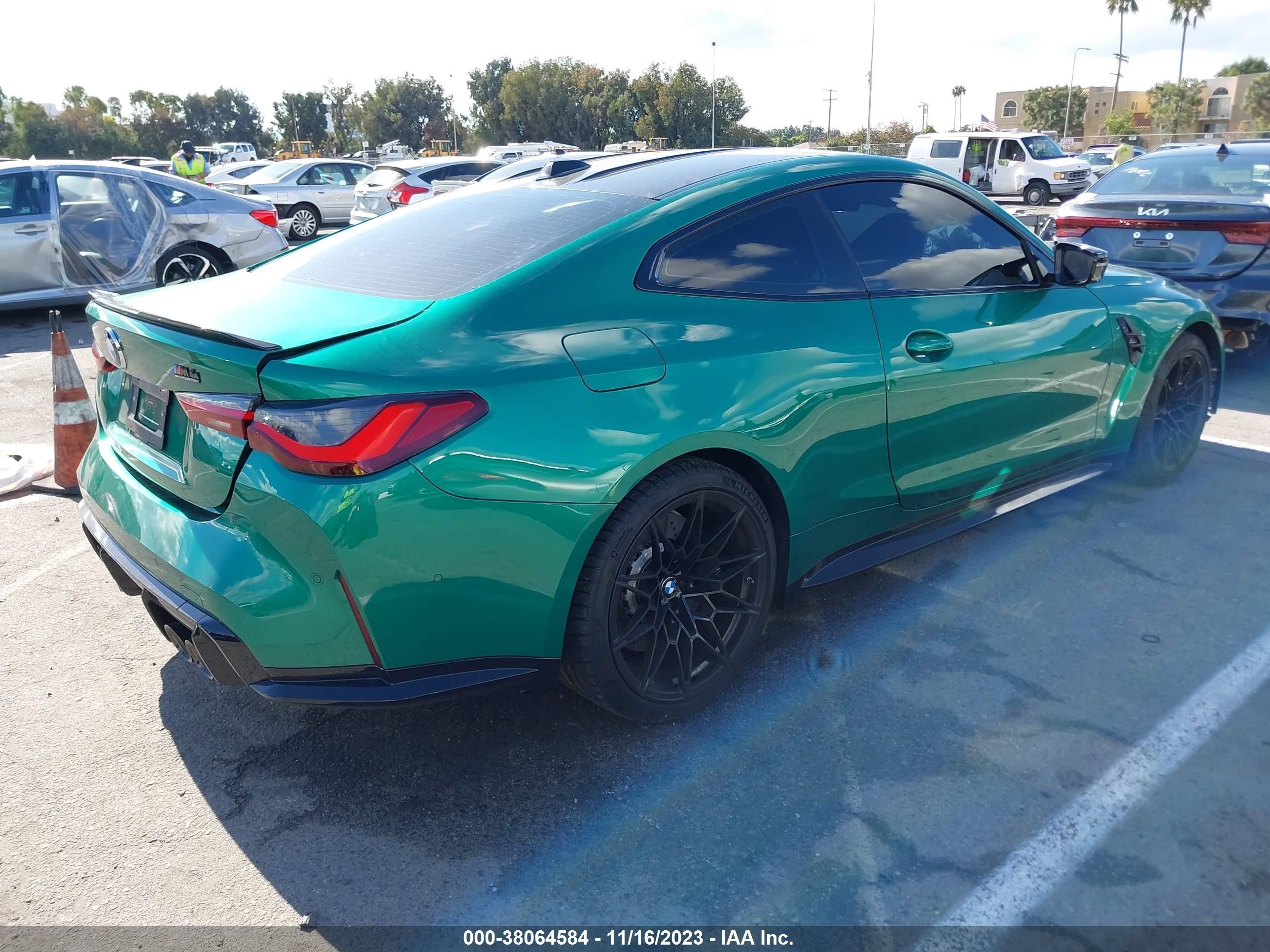 Photo 3 VIN: WBS33AZ08RCP25976 - BMW M4 