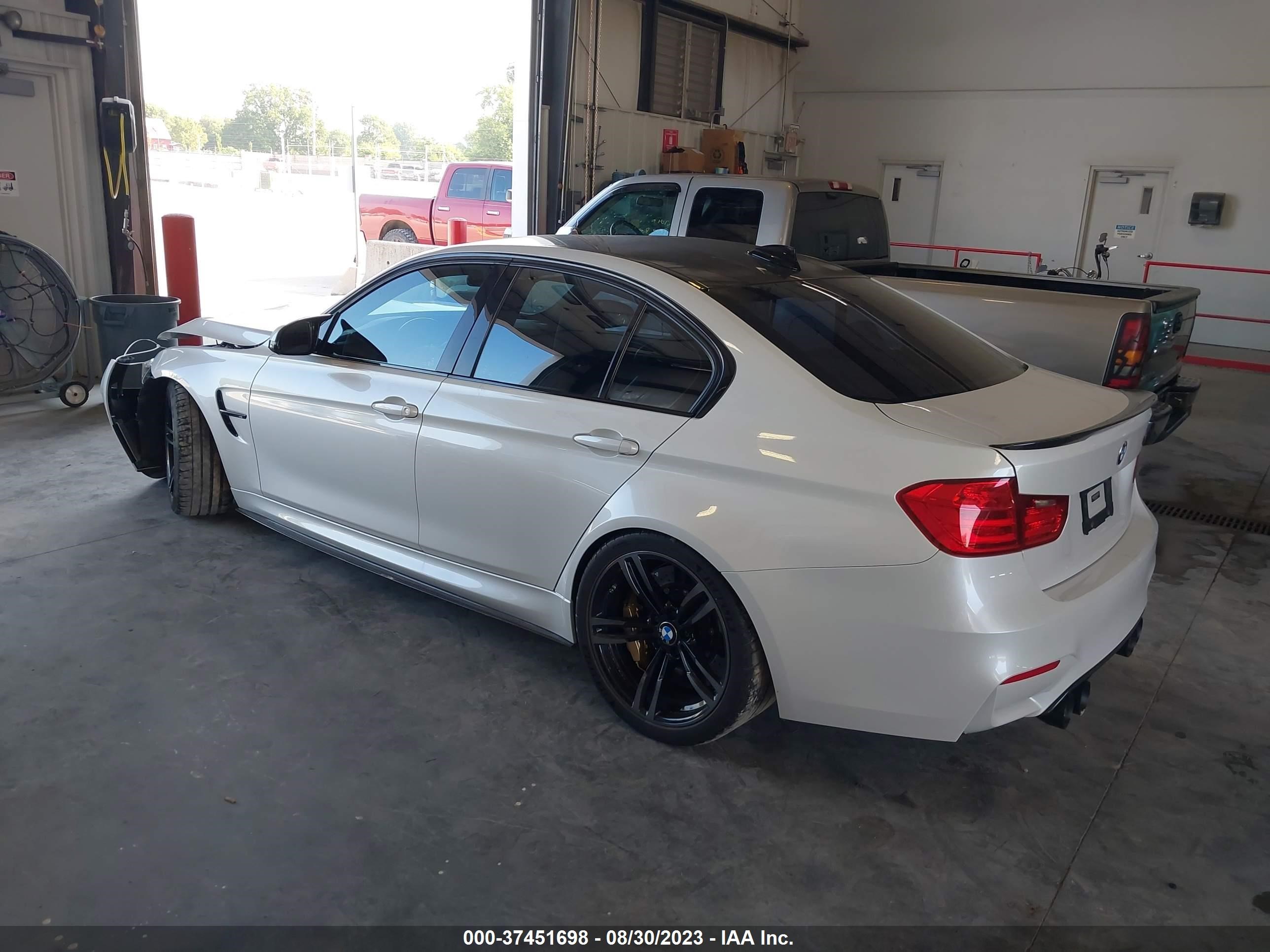 Photo 2 VIN: WBS3C9C53FP803944 - BMW M3 