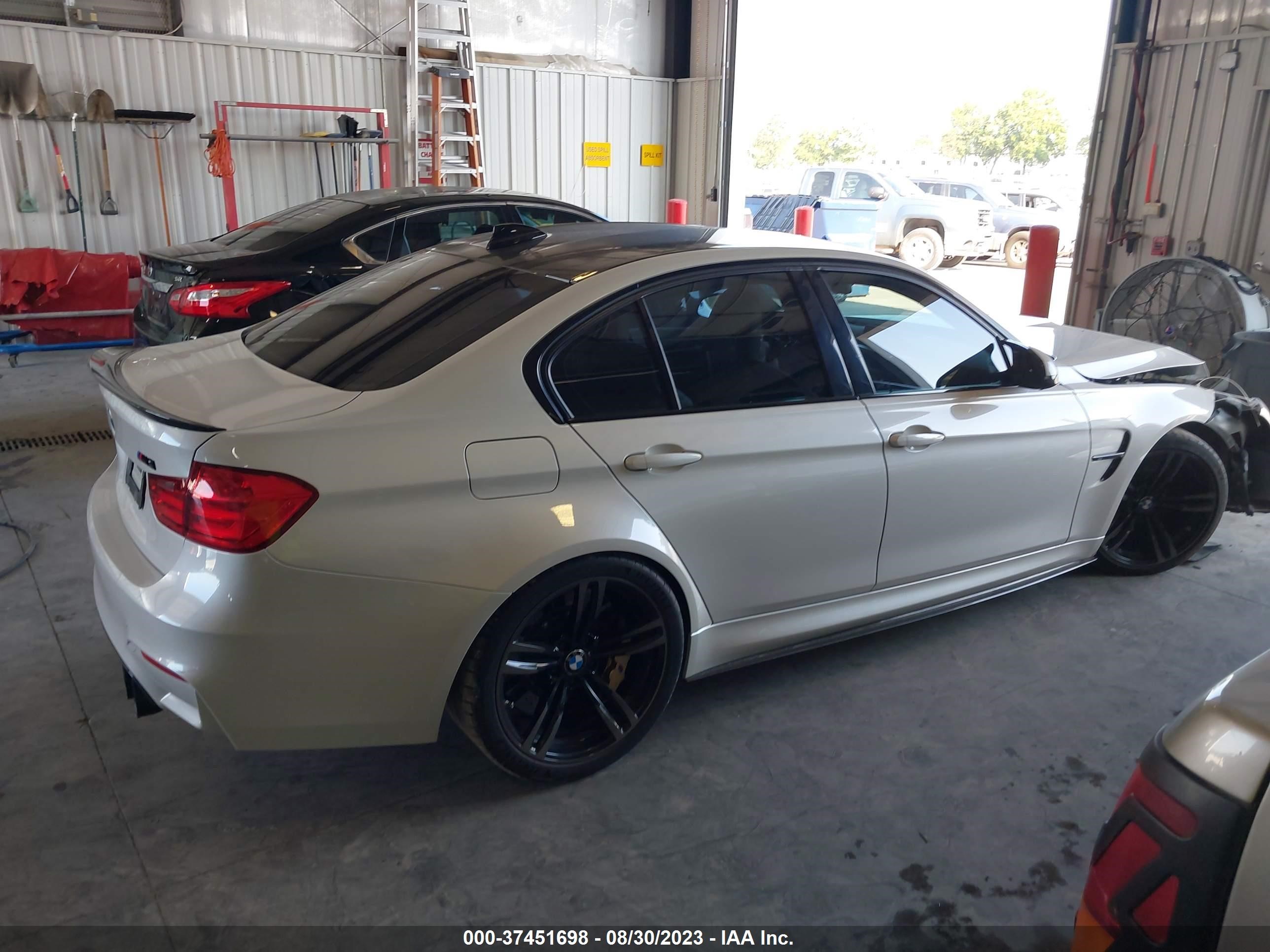 Photo 3 VIN: WBS3C9C53FP803944 - BMW M3 