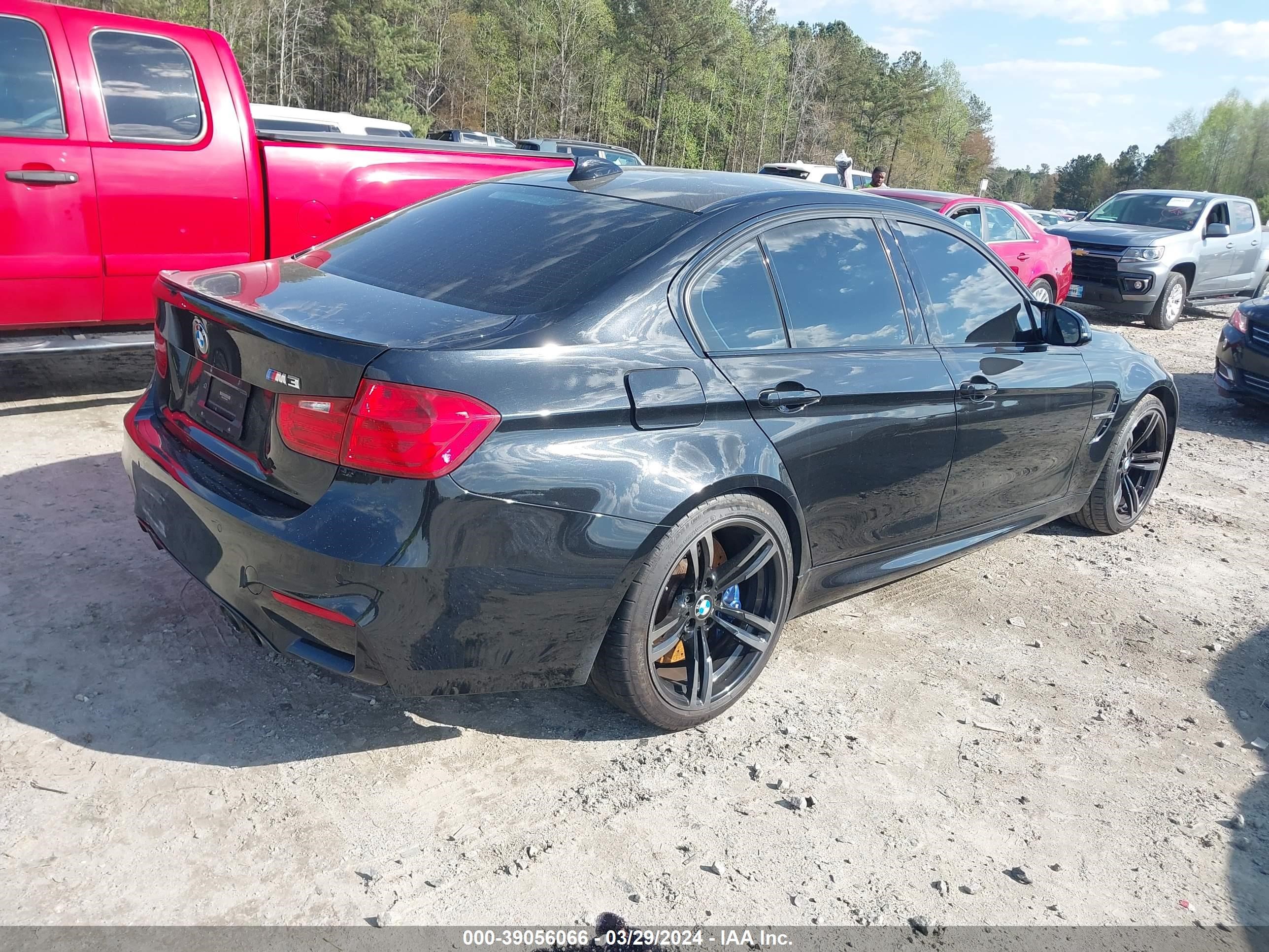 Photo 3 VIN: WBS3C9C56FP804490 - BMW M3 