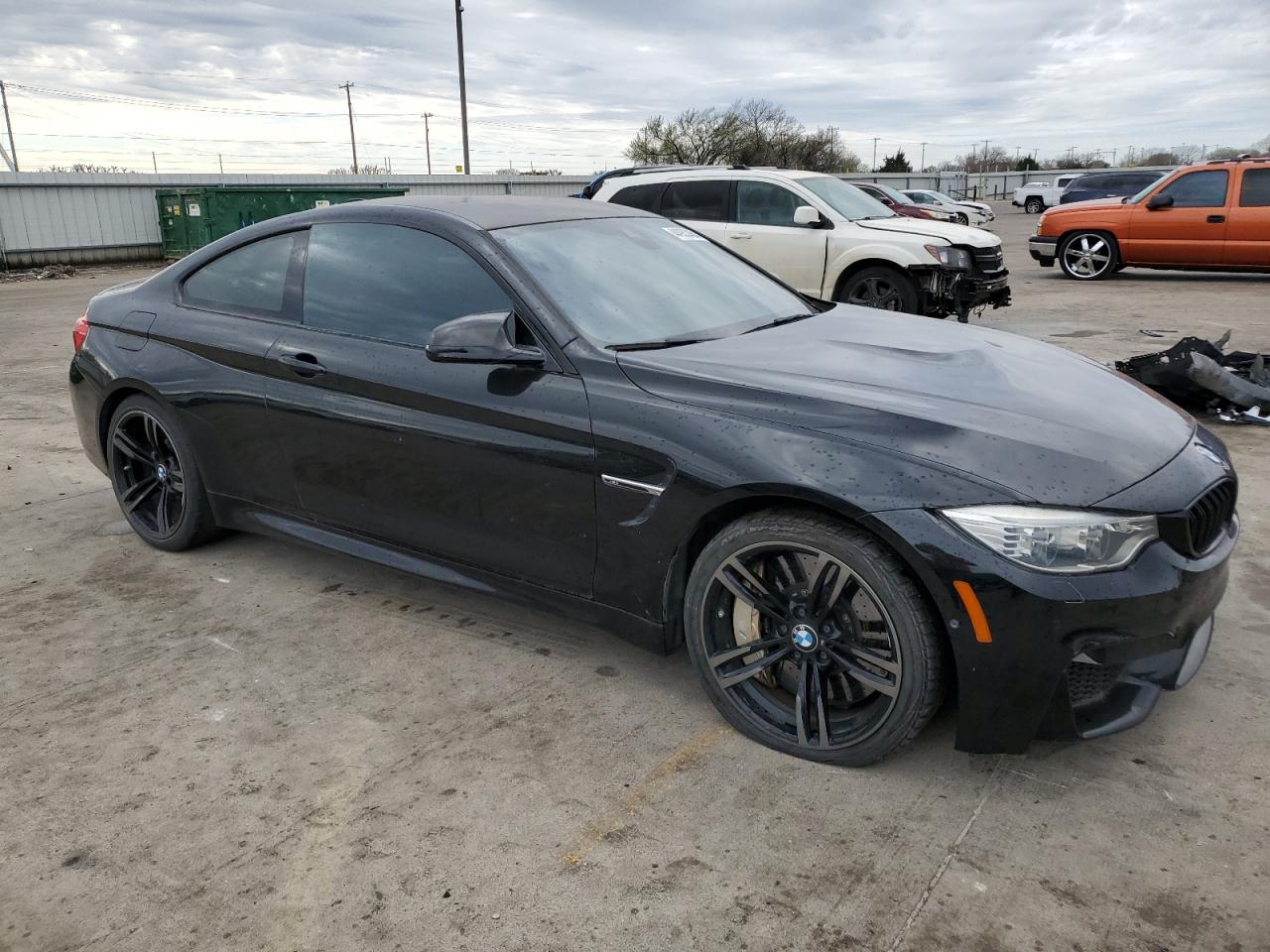 Photo 3 VIN: WBS3R9C53FK333216 - BMW M4 