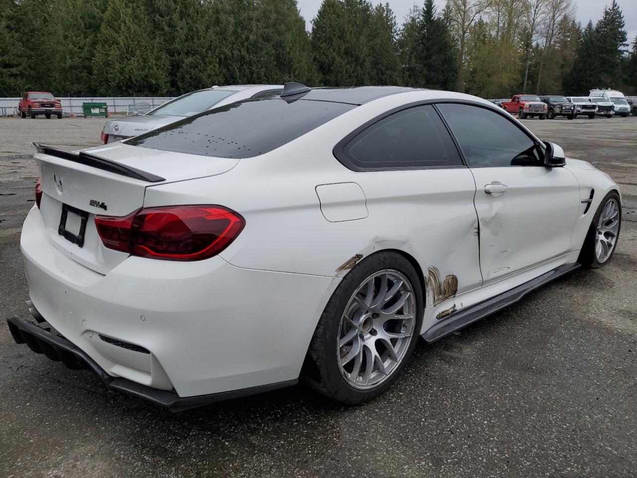 Photo 2 VIN: WBS3R9C53FK335290 - BMW M4 