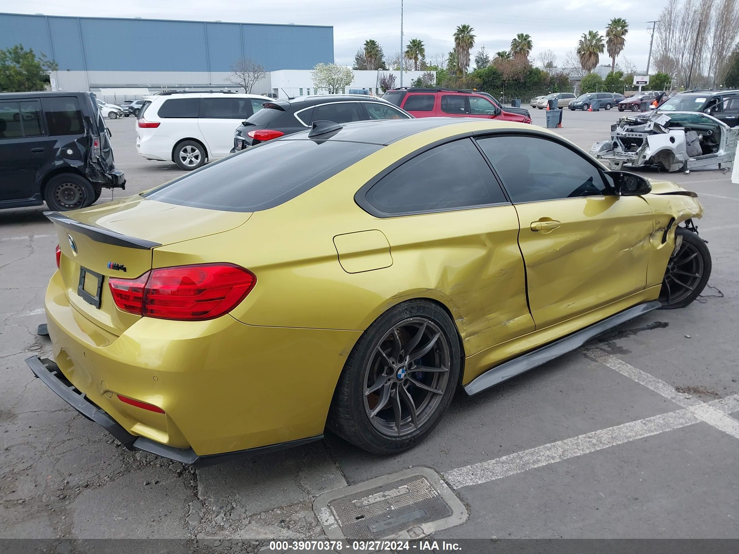 Photo 3 VIN: WBS3R9C54GK336658 - BMW M4 