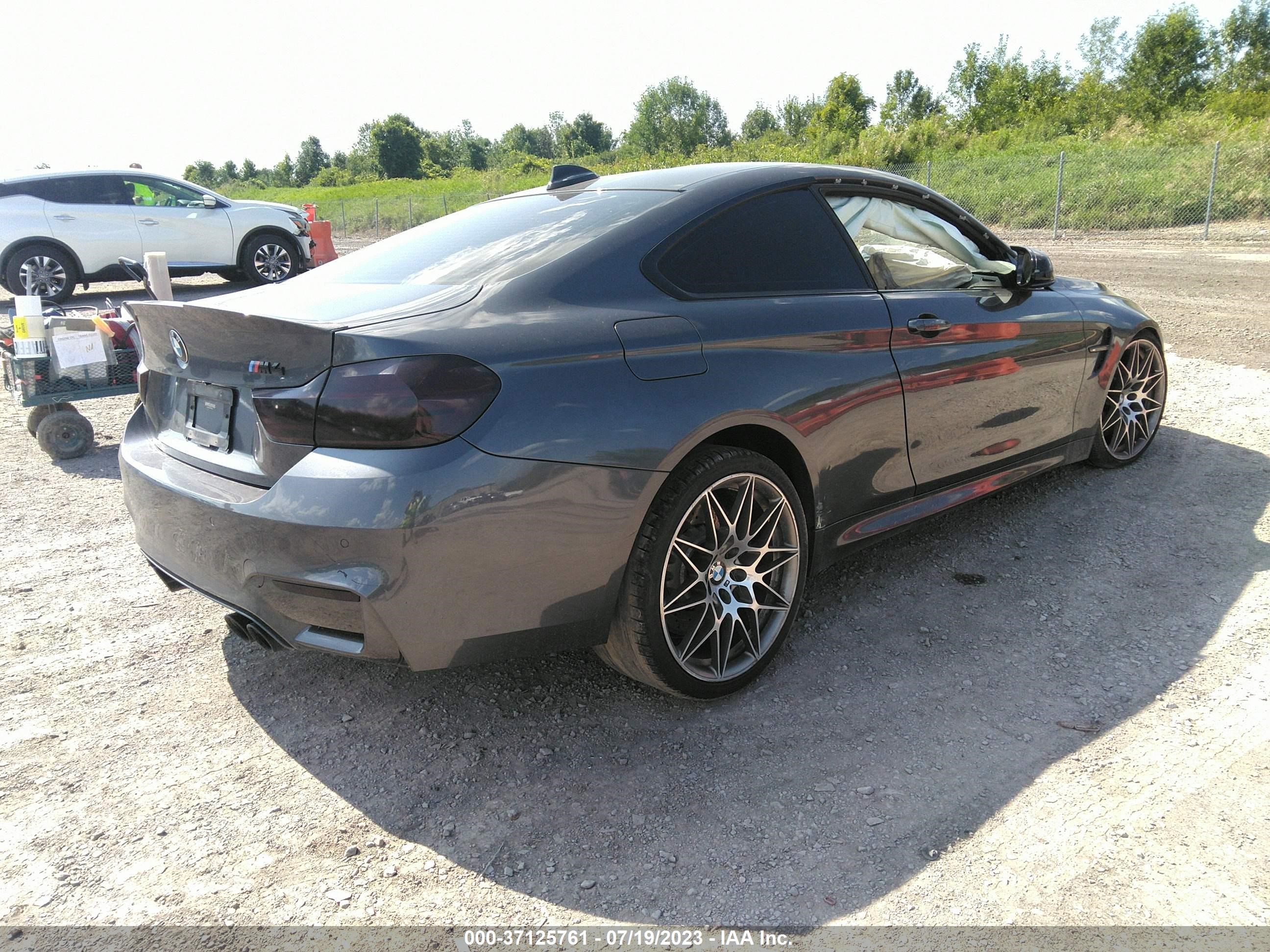 Photo 3 VIN: WBS3R9C54HK709540 - BMW M4 