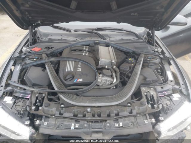 Photo 9 VIN: WBS3R9C55FK332715 - BMW M4 