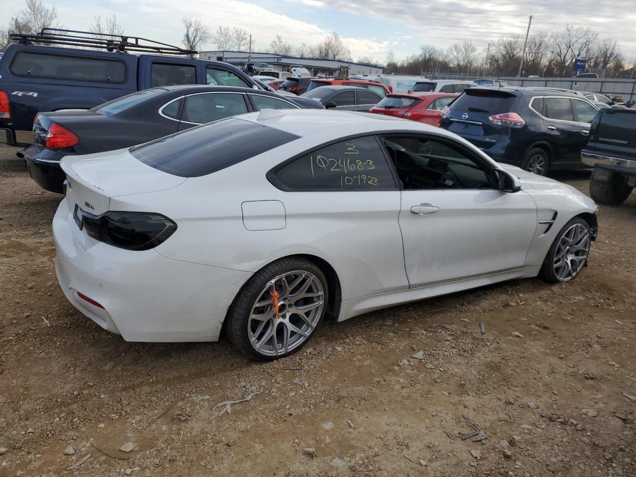 Photo 2 VIN: WBS3R9C56FK332514 - BMW M4 