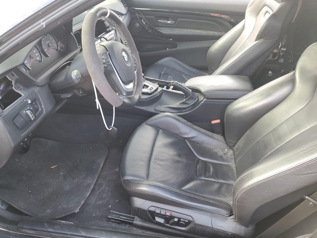 Photo 6 VIN: WBS3R9C56FK332514 - BMW M4 