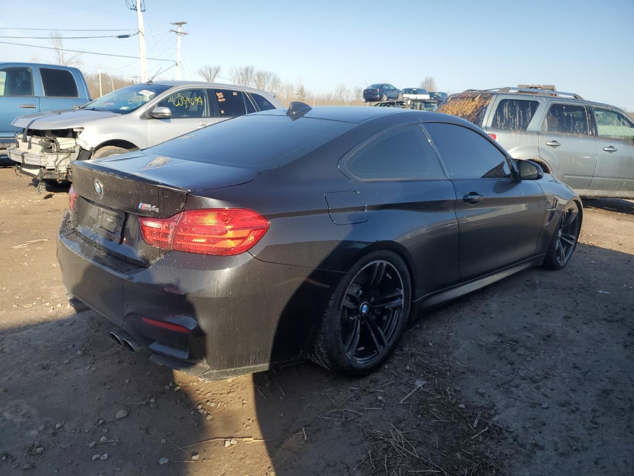 Photo 2 VIN: WBS3R9C56GK335687 - BMW M4 