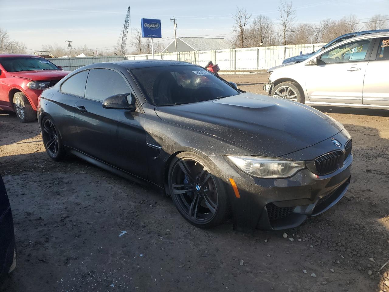 Photo 3 VIN: WBS3R9C56GK335687 - BMW M4 