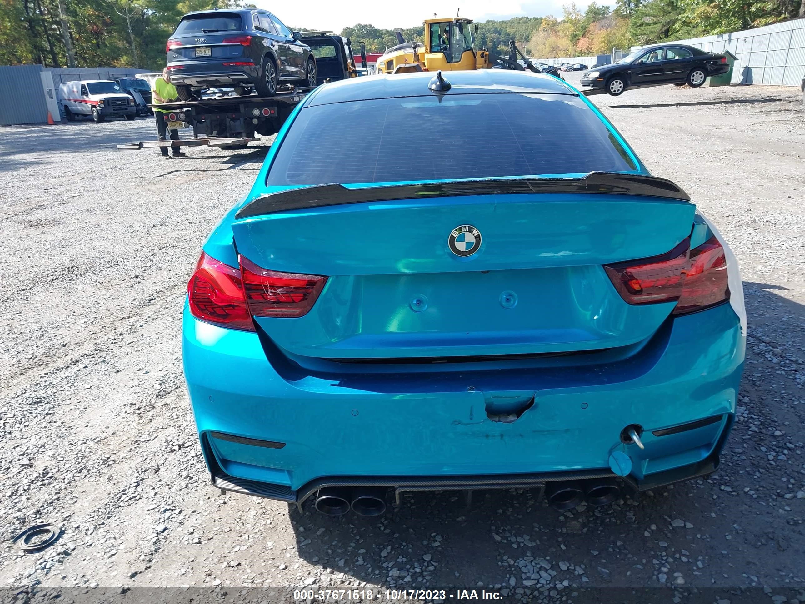 Photo 15 VIN: WBS3R9C57FF708999 - BMW M4 