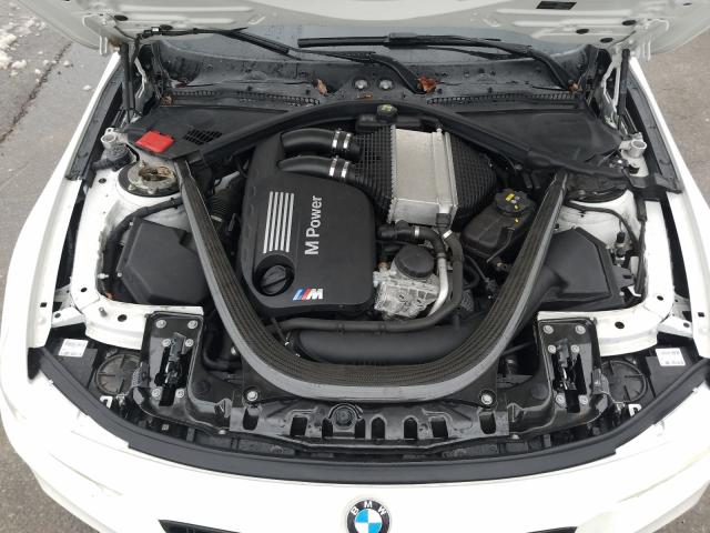 Photo 6 VIN: WBS3R9C57FK331646 - BMW M4 