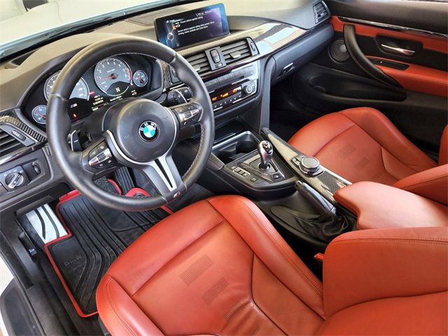 Photo 3 VIN: WBS3R9C58FK335219 - BMW M4 