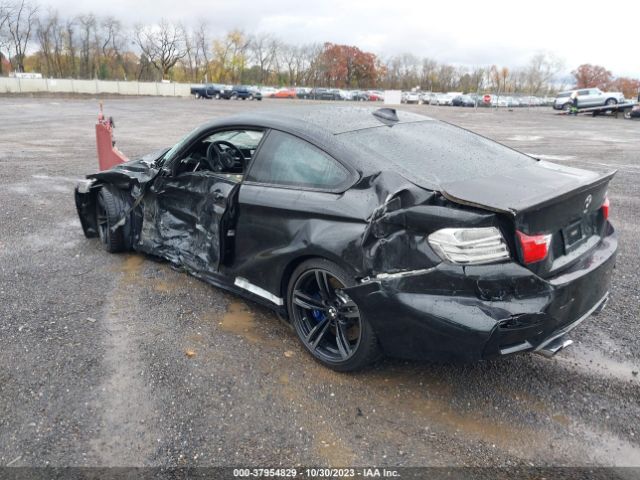 Photo 2 VIN: WBS3R9C59FK333110 - BMW M4 