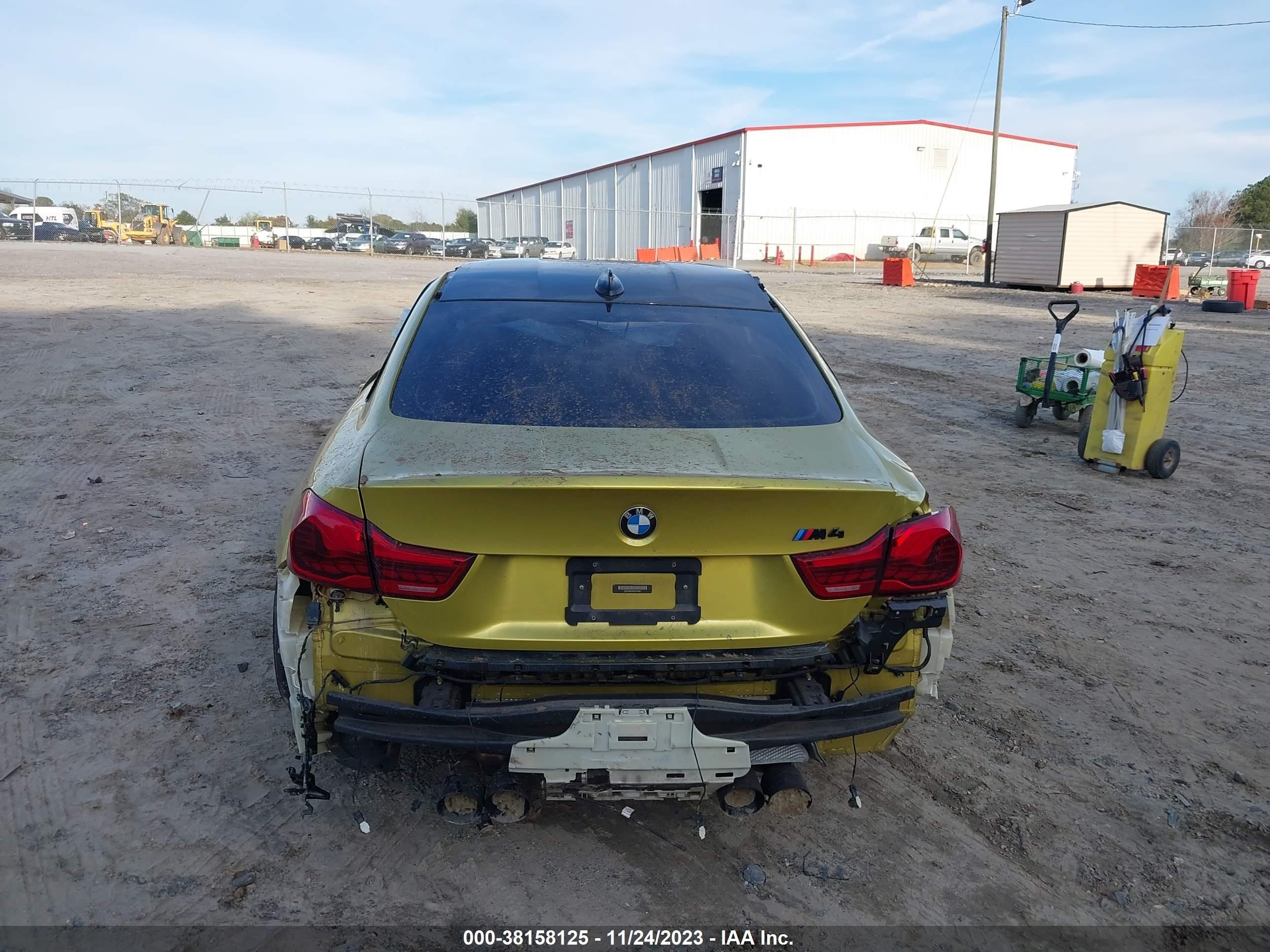 Photo 15 VIN: WBS3R9C5XFK333391 - BMW M4 