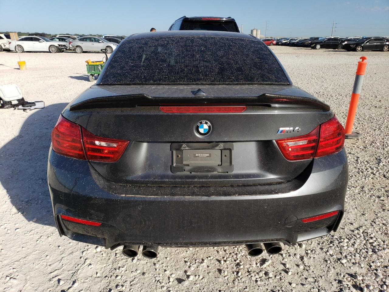 Photo 5 VIN: WBS3U9C59FJ968333 - BMW M4 