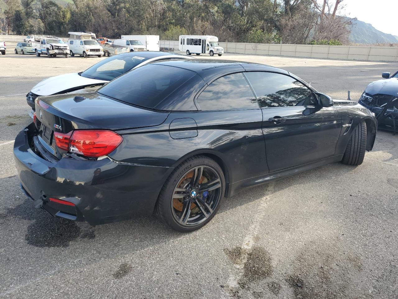 Photo 2 VIN: WBS3U9C59FP967969 - BMW M4 