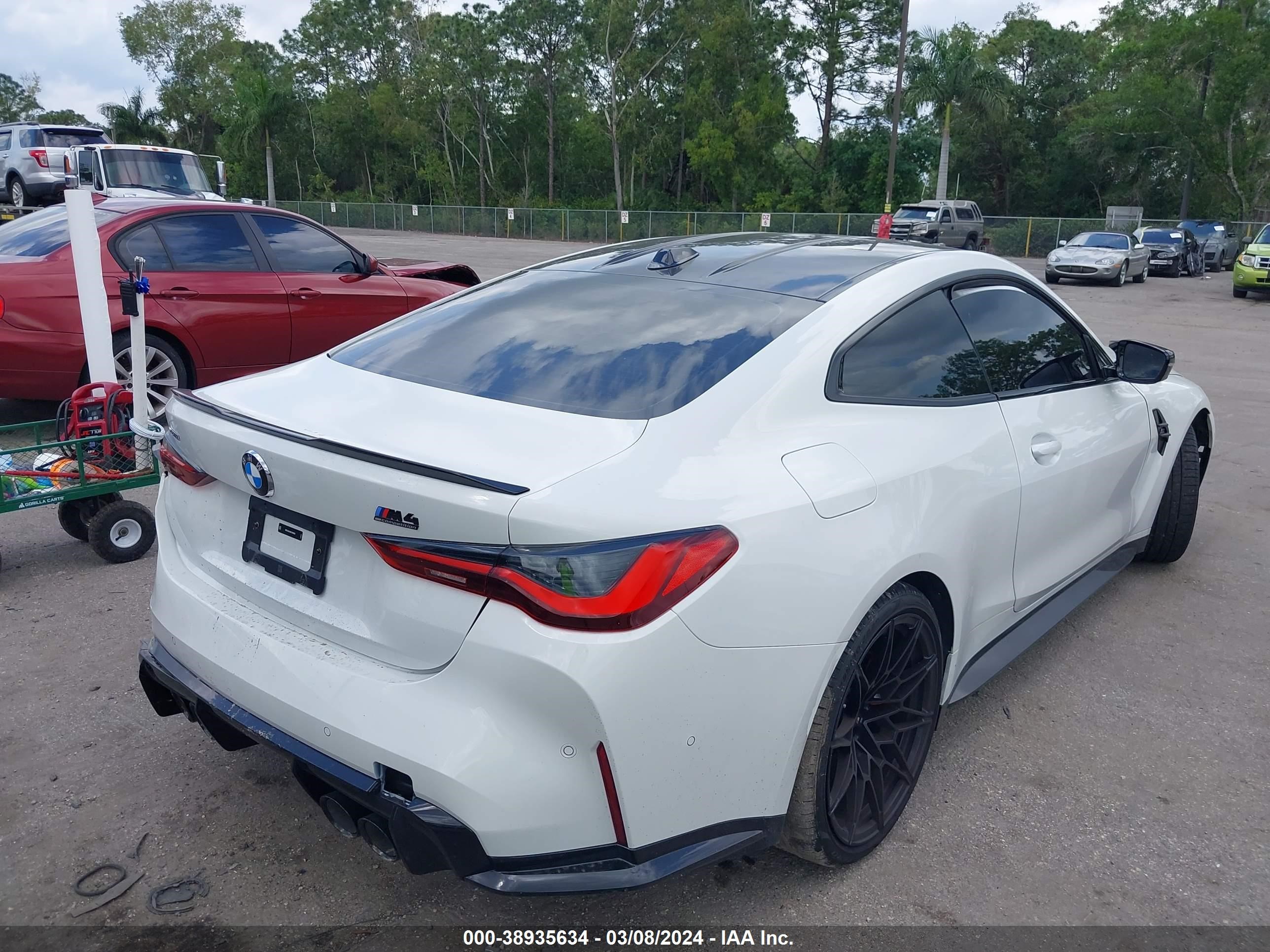 Photo 3 VIN: WBS43AZ09RCP68839 - BMW M4 