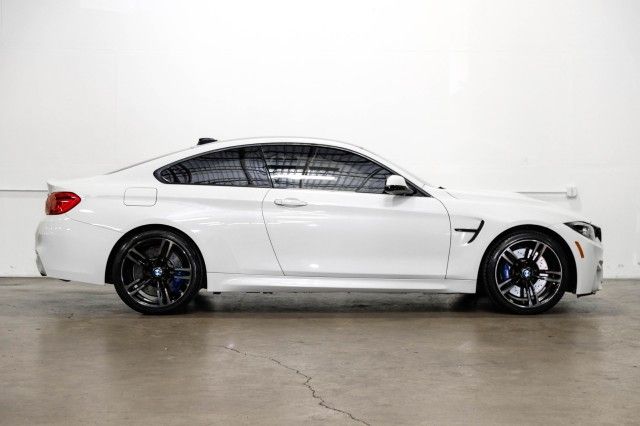 Photo 3 VIN: WBS4Y9C56JAA85911 - BMW M4 