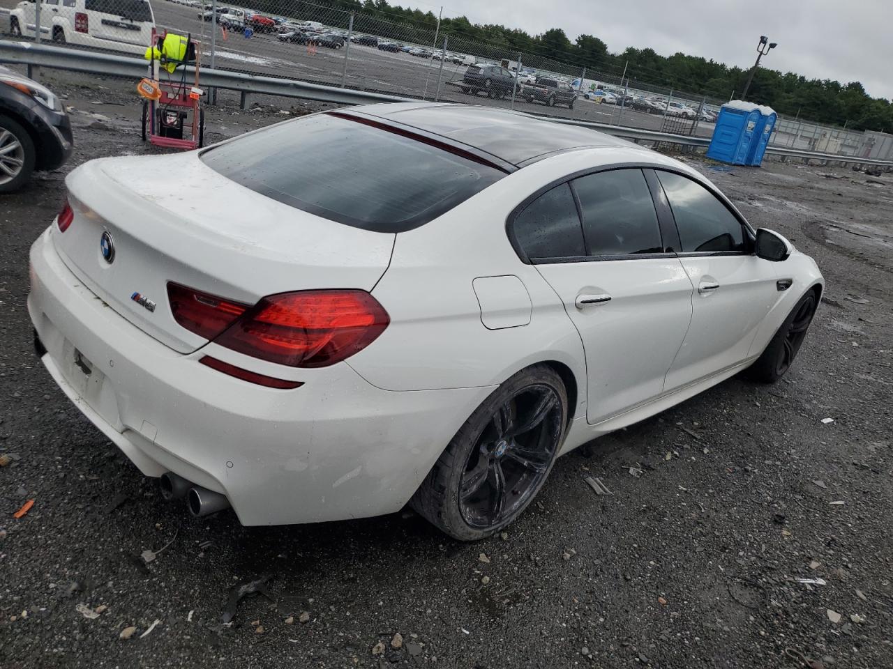 Photo 2 VIN: WBS6C9C56FD467625 - BMW M6 